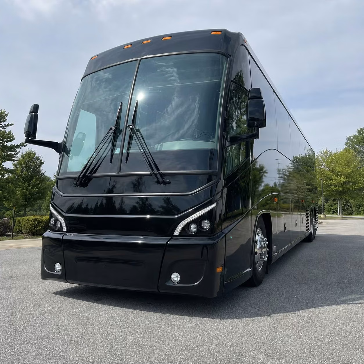 jackson to new orleans long distance bus rentals for groups of all sizes