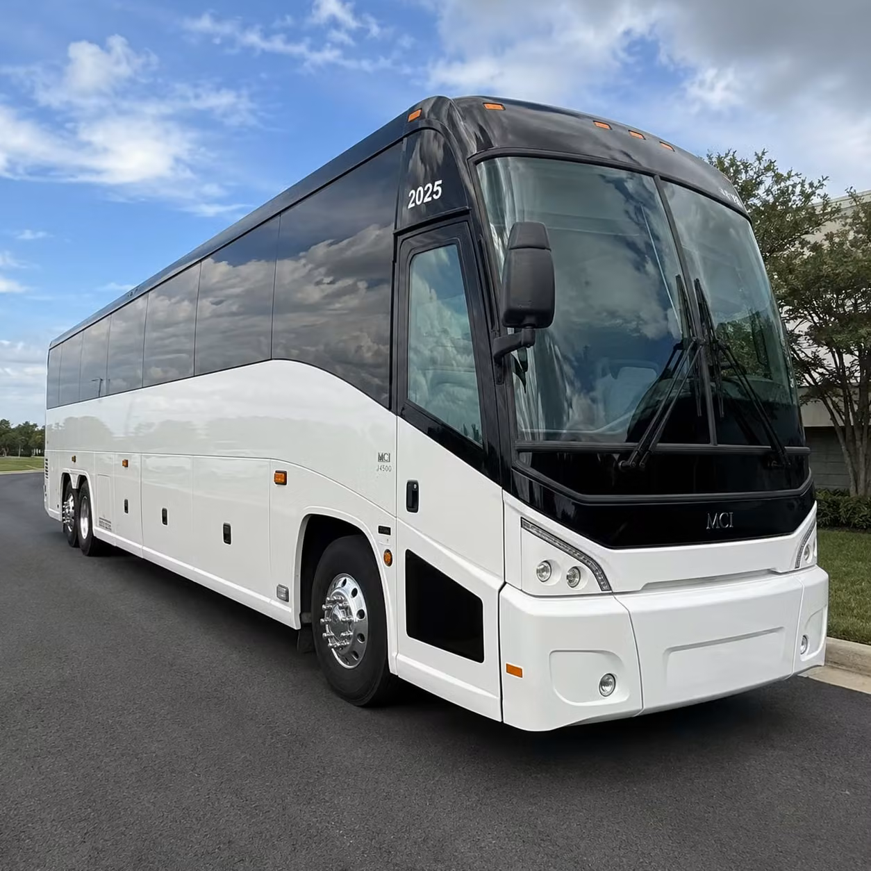 shuttle your team to the jackson convention complex and major corporate venues